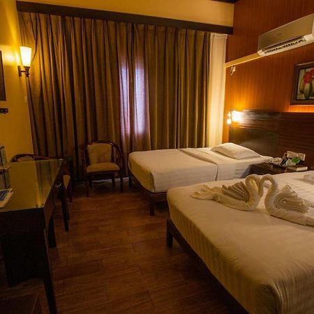 Hotel Essencia Dumaguete City Extérieur photo
