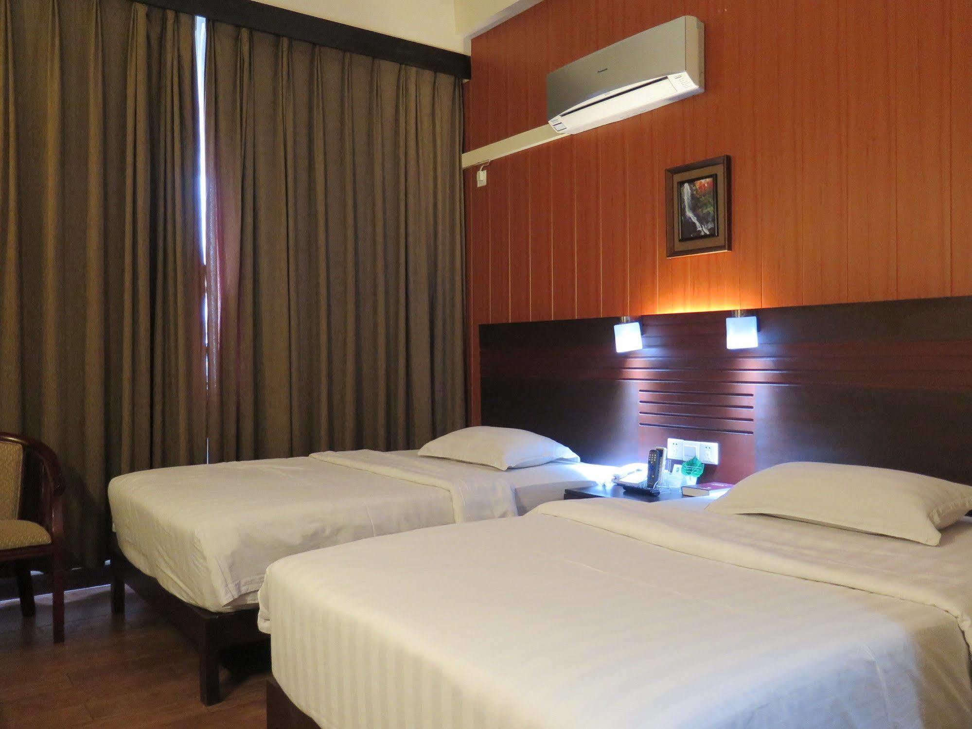 Hotel Essencia Dumaguete City Extérieur photo